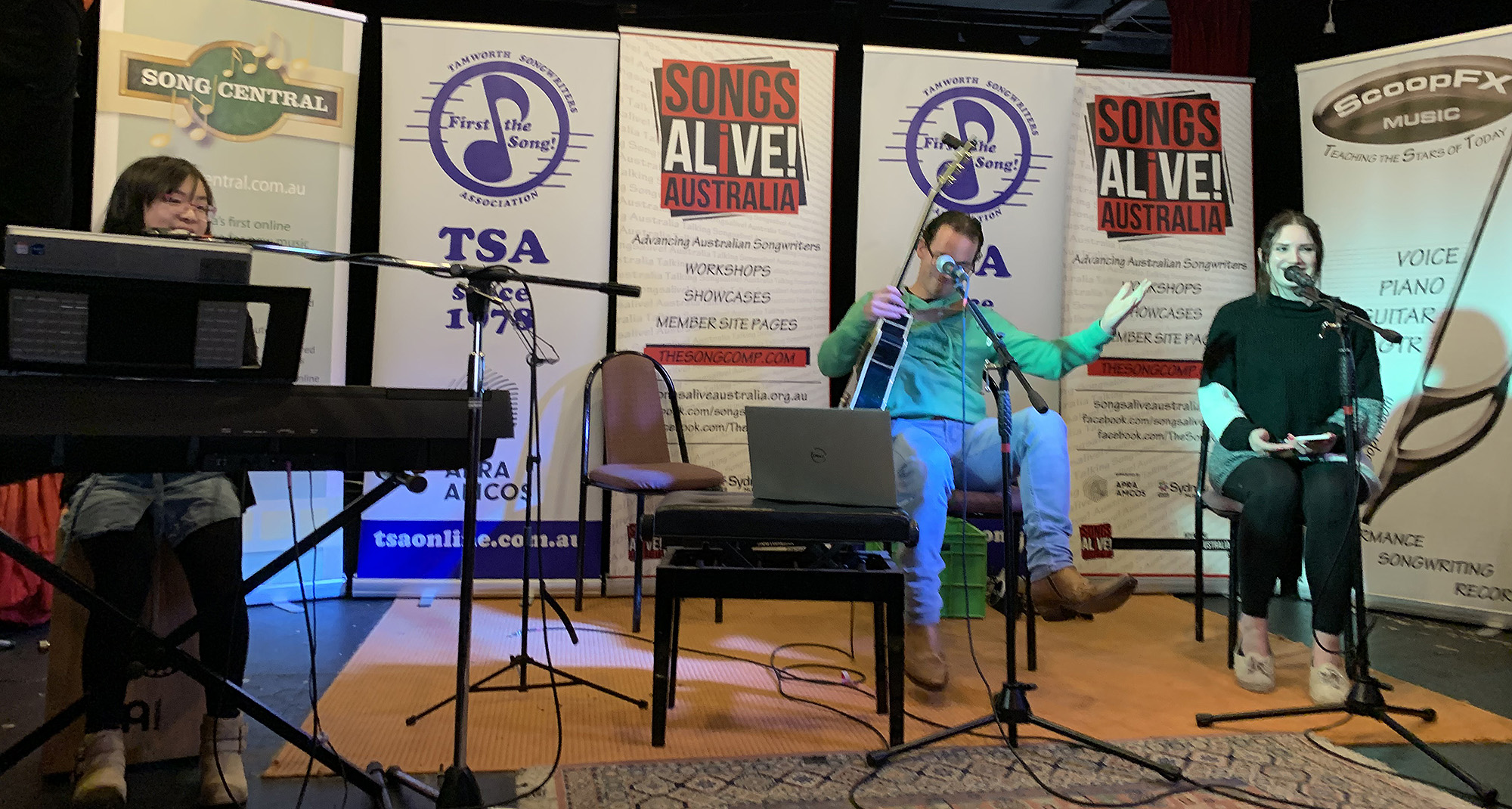 Songsalive! Australia / TSA workshop in the MountainsCaitlin_Ong_Owen_Smith_Angie_Thornton